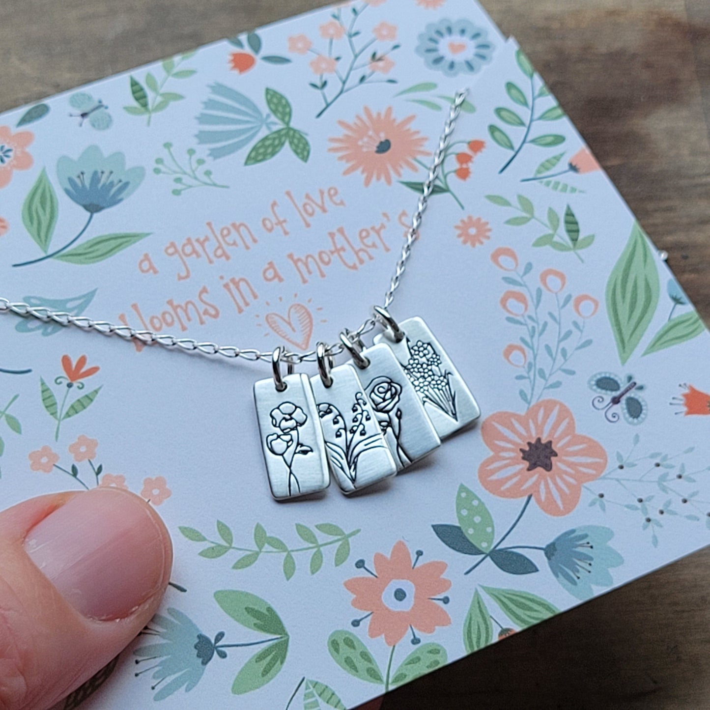 A Mothers Garden . Mothers Birth Flower Necklace